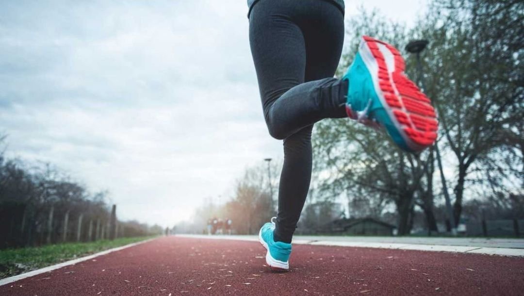 Lee más sobre el artículo Desde el Gobierno Nacional aclararon que «salir a correr o realizar actividad fisica al aire libre» no está permitido