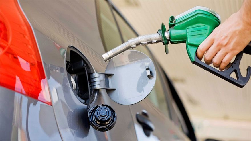 En este momento estás viendo Por decreto el gobierno nacional congelaría el precio de los combustibles hasta octubre