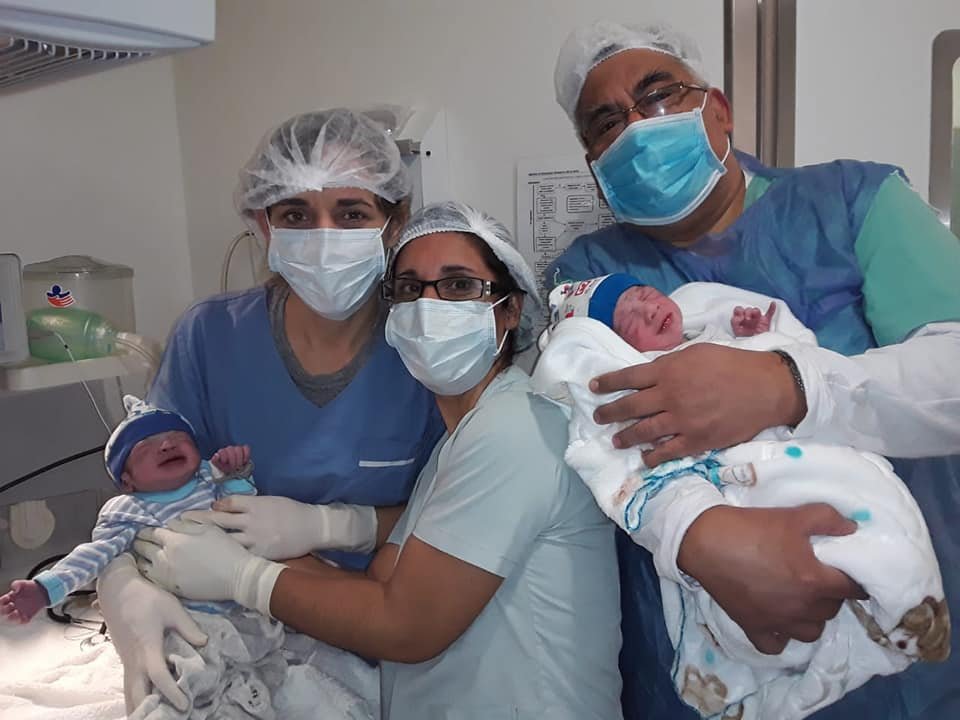 Lee más sobre el artículo Nacieron gemelos en el Hospital Ceres: Bienvenidos a la vida Benicio y Valentino