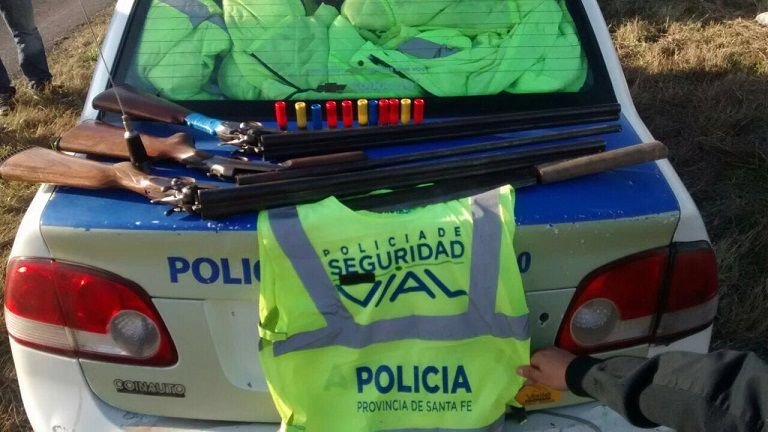 Lee más sobre el artículo La Verdecita: Policia Vial secuestró tres armas, y un vehiculo a personas de la ciudad de Ceres