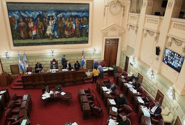 Lee más sobre el artículo Santa Fe: Diputados dieron media sanción a la Emergencia Educativa