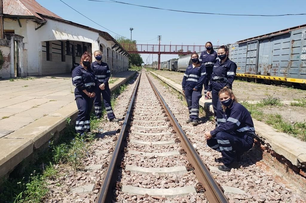Lee más sobre el artículo San Cristobal: Las mujeres, protagonistas indiscutidas de la reactivación del Ferrocarril Belgrano Cargas