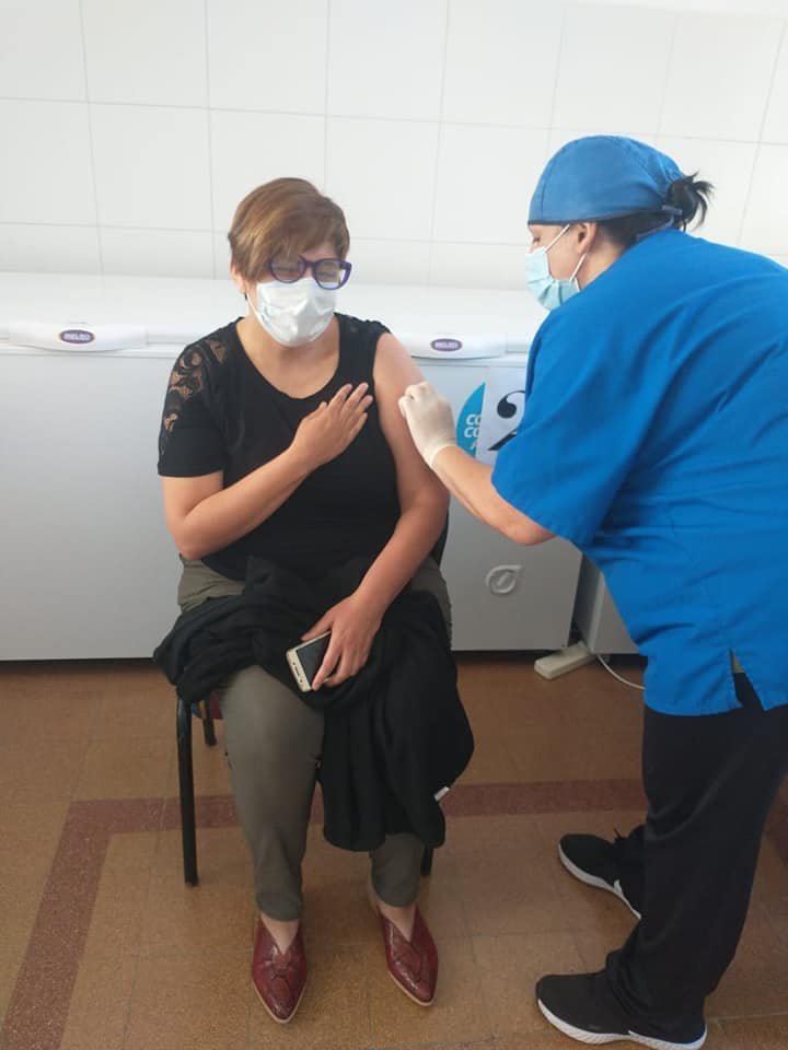 Lee más sobre el artículo Silvana Torres: «Los adultos mayores de 70 años serán vacunados con la vacuna China»