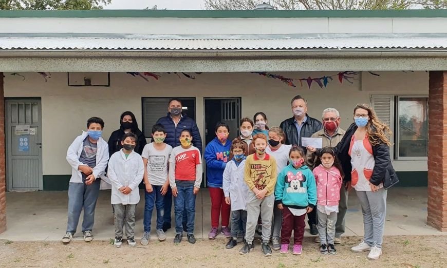 Lee más sobre el artículo Este martes Michlig y González visitaron Las Avispas, Ñanducita, Soledad, Constanza y Arrufó