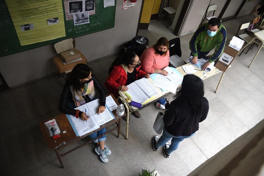 En este momento estás viendo Aumentaron el monto que cobrarán las autoridades de mesa en las elecciones del 14