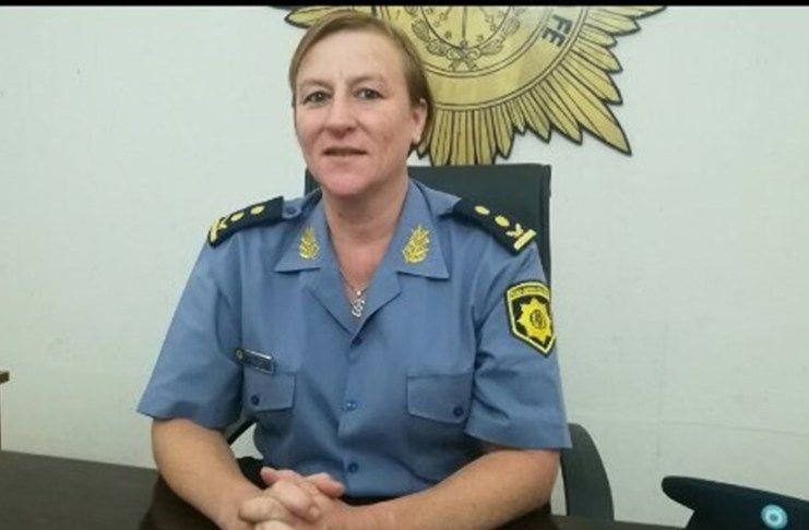Lee más sobre el artículo Dezplazaron al Jefe de la Policia de Rosario, Emilce Chimenti quedará al frente de esa Unidad y de toda la policia provincial