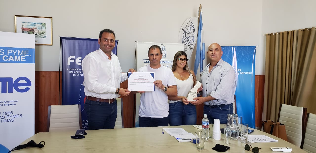 El secretario de comercio Interior Juan Marcos Aviano llegó a Ceres para reconocer la labor del Centro Comercial ceresino