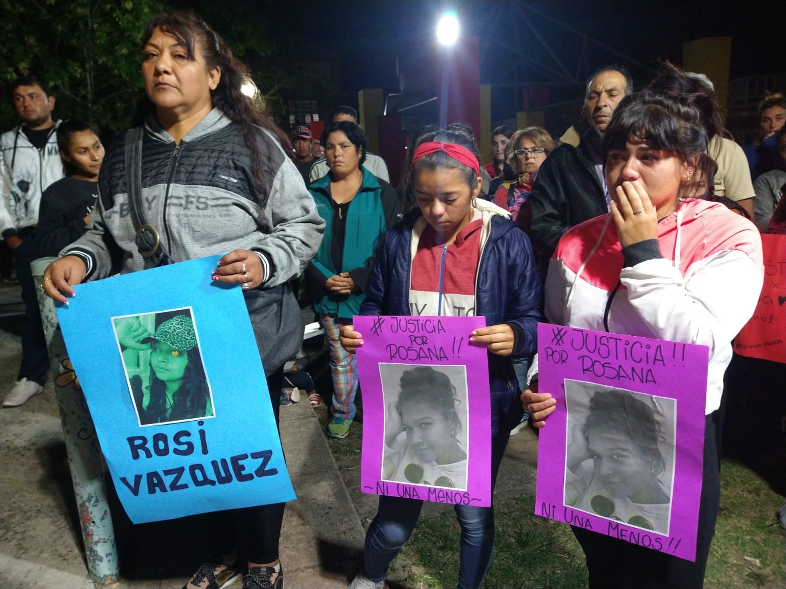 Lee más sobre el artículo Marcha de silencio en San Cristóbal por la muerte de Rosana Vazquez