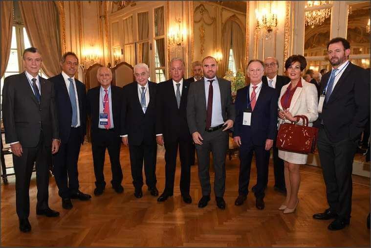 En este momento estás viendo El «Circulo rojo» de los empresarios más fuertes del pais, respaldaron al Ministro Martin Guzman, ante el ataque del Kirchnerismo