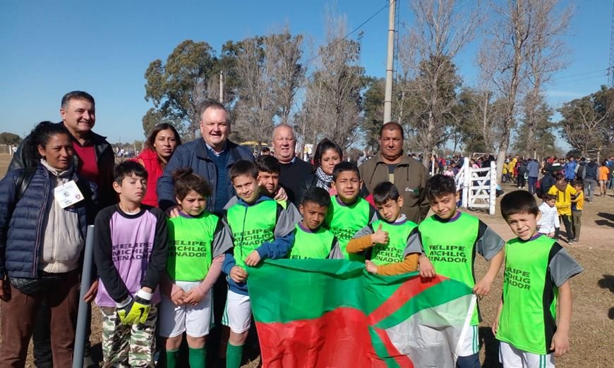 Lee más sobre el artículo Michlig y González participaron del Encuentro Nacional de Fútbol Infantil organizado por el Club D. U. de Arrufó