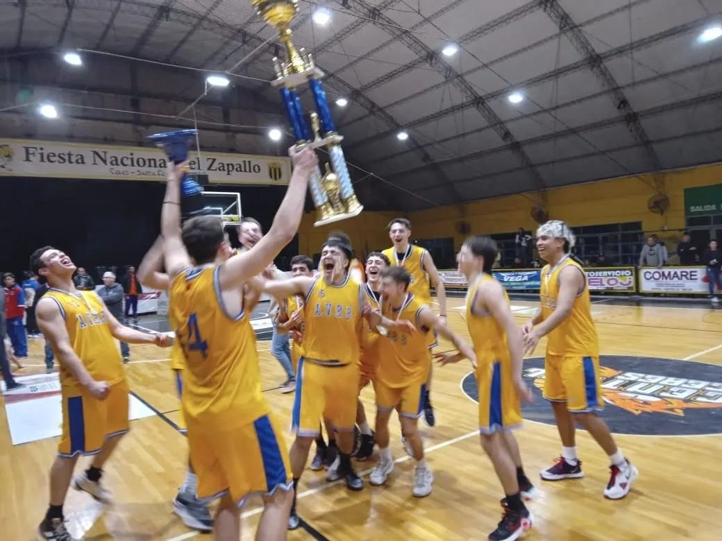 En este momento estás viendo Se terminó el interasociaciones U18, y Asociación Venadense se llevó lo que vino a buscar