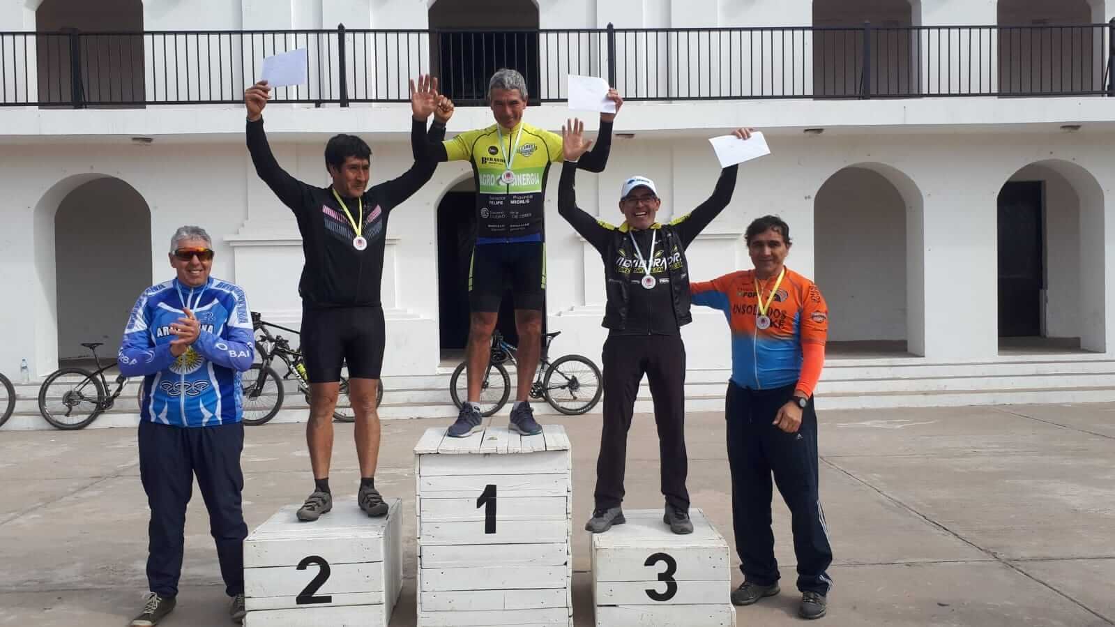 Lee más sobre el artículo Buen desempeño de los ciclistas ceresinos en Añatuya
