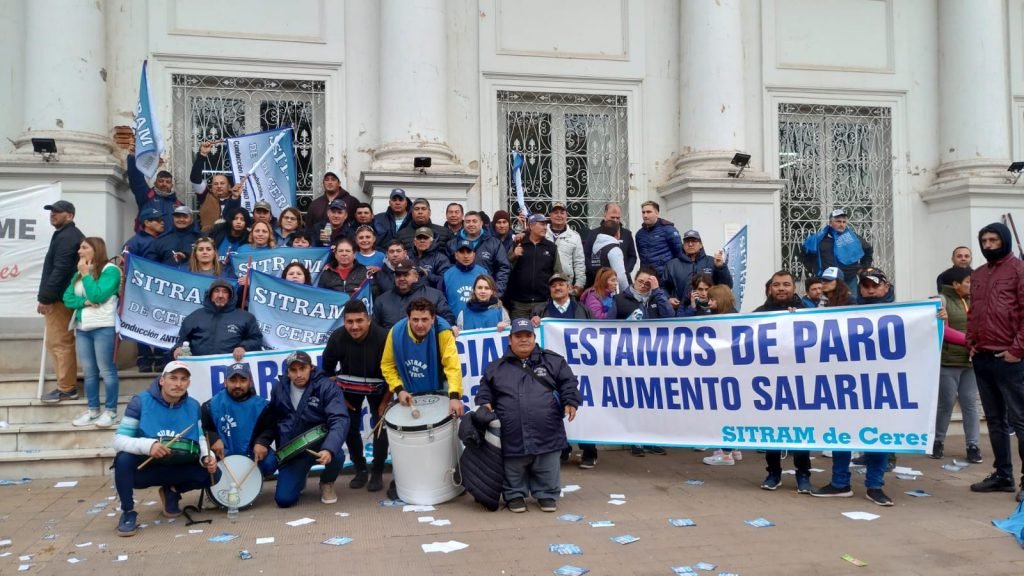 Lee más sobre el artículo Se confirmó paro de trabajadores municipales para miercoles 11 y jueves 12 de octubre