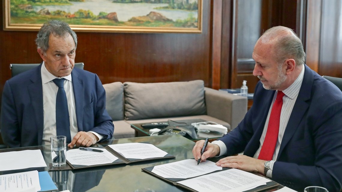 En este momento estás viendo El gobernador Omar Perotti se reunió con el ministro de Desarrollo Productivo de la Nación, Daniel Scioli