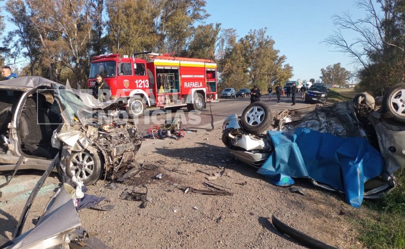 Lee más sobre el artículo Fatal accidente en Ruta N 34: Dos personas fallecieron en un choque y quedaron atrapadas en un vehículo