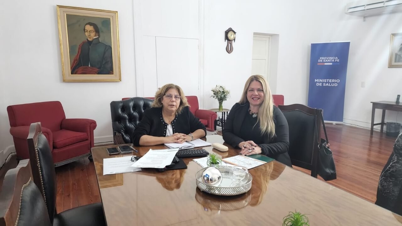 Lee más sobre el artículo Positiva reunión de la intendente Dupouy con la Ministra de Salud, Sonia Martorano