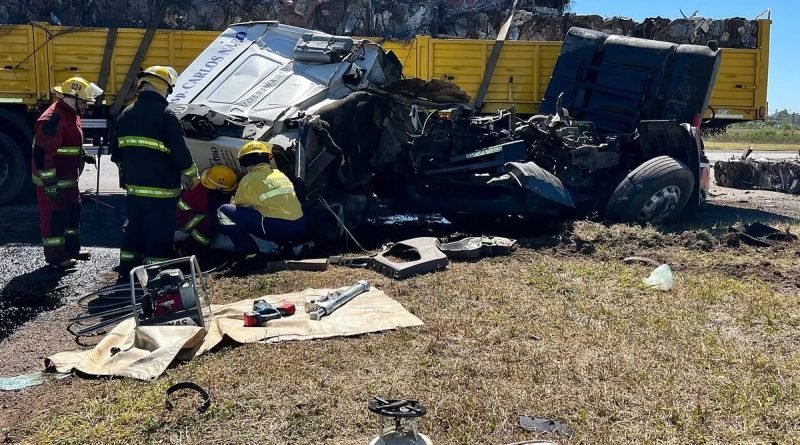 En este momento estás viendo Falleció el camionero del accidente de la 34 y 39