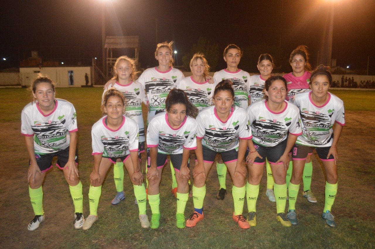 Lee más sobre el artículo Aldo Ojeda: «Lo que está pasando con el fútbol femenino en la Ceresina no deja de sorprendernos»