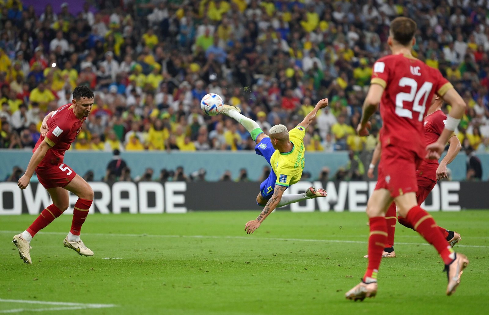 En este momento estás viendo Con el «gol» del Mundial Brasil derrotó a Serbia; ganaron Suiza, Portugal y empató Uruguay