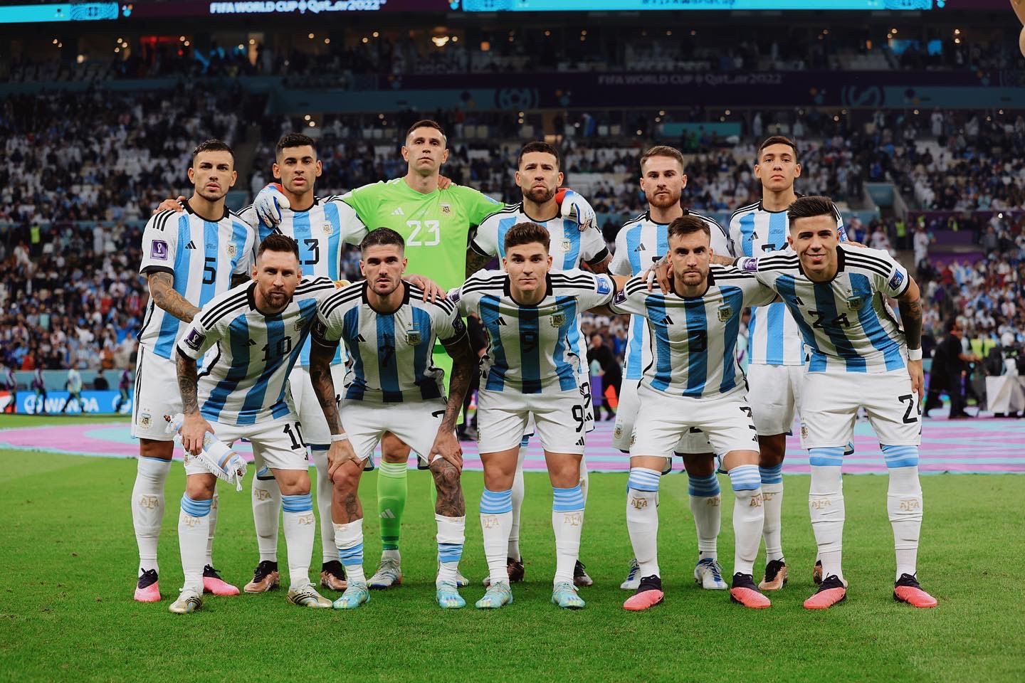 Argentina jugó un partido bárbaro, y asi se calificó a cada jugador: Messi 10; Alvarez 10