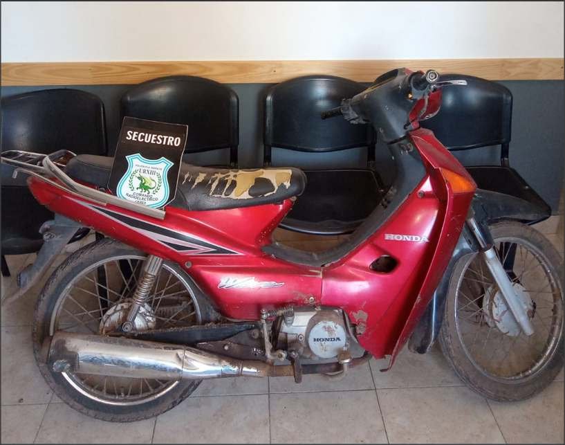 Lee más sobre el artículo El Comando radioeléctrico de Ceres recuperó una moto robada en Selva