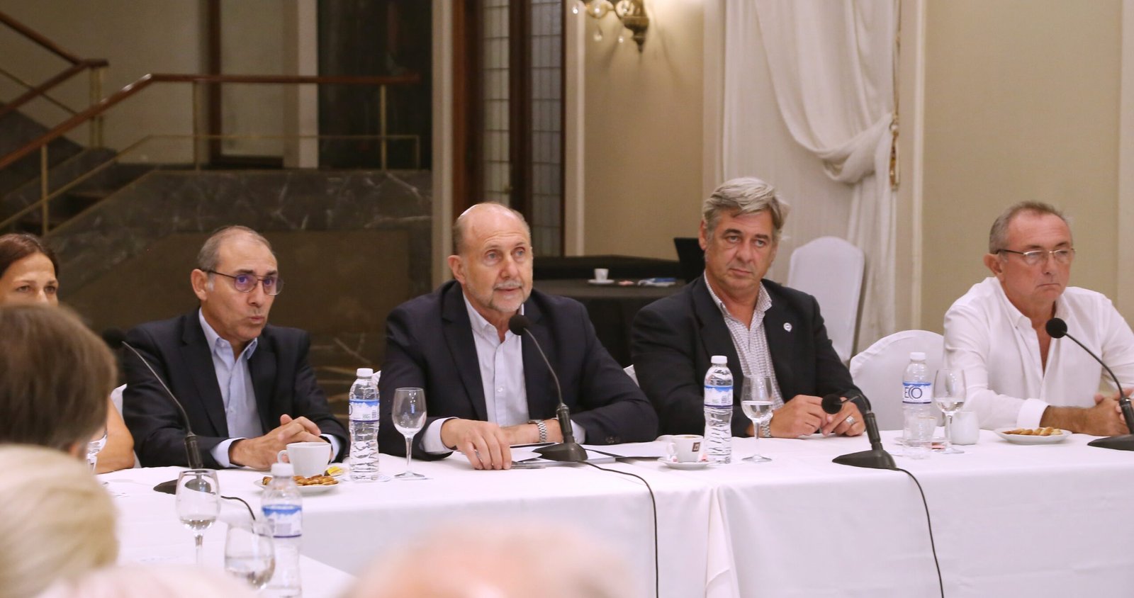 Lee más sobre el artículo Perotti se reunió con autoridades del sector agropecuario