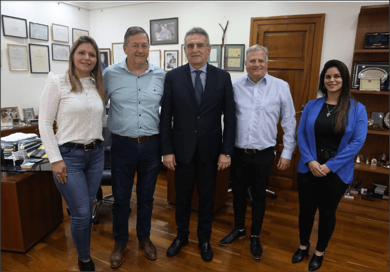 Lee más sobre el artículo Andreychuk y Sasia se reunieron con el Pre Candidato a Vicepresidente de la nación Agustín Rossi