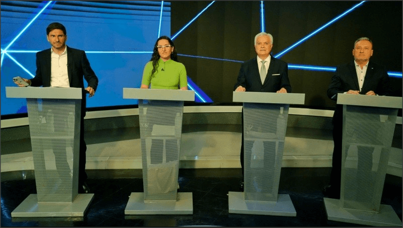 Lee más sobre el artículo Los 4 candidatos a Gobernador debatieron una semana antes de las elecciones