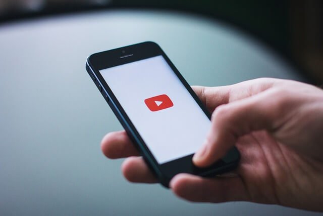 Lee más sobre el artículo YouTube ha lanzado una política dirigida a las personas que utilizan trampas para ver vídeos sin publicidad.