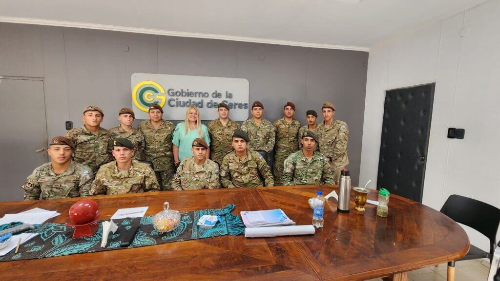 En este momento estás viendo La Intendente confirmó la llegada del Ejército Argentino: «Vienen a ayudarnos a reconstruir la ciudad»