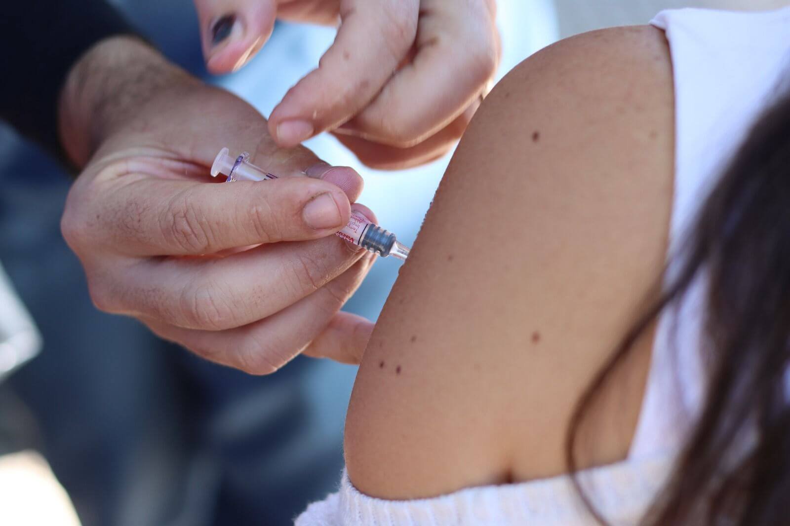 Lee más sobre el artículo En 4 días se colocaron más de 36.500 vacunas en la provincia