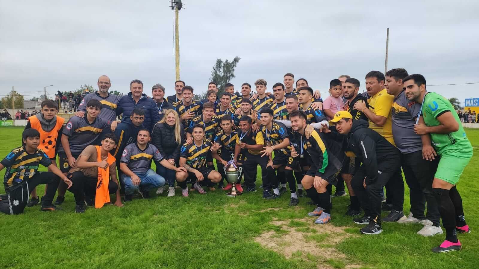Lee más sobre el artículo Copa San Cristobal: Juniors de Suardi fue el campeón, y Central derrotó a CACU por el tercer puesto