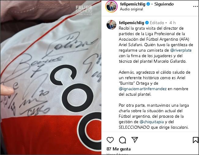 Lee más sobre el artículo Michlig recibió a un dirigente de AFA, y se le entregó una camiseta de River firmada por el plantel y Gallardo