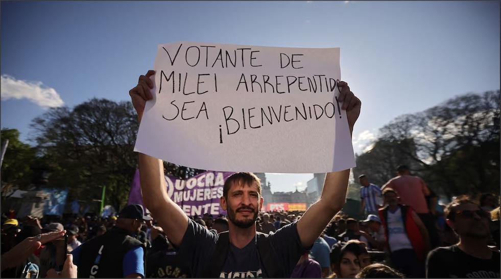 Lee más sobre el artículo El Gobierno percibió una marcha politizada y ratificará el veto al financiamiento universitario