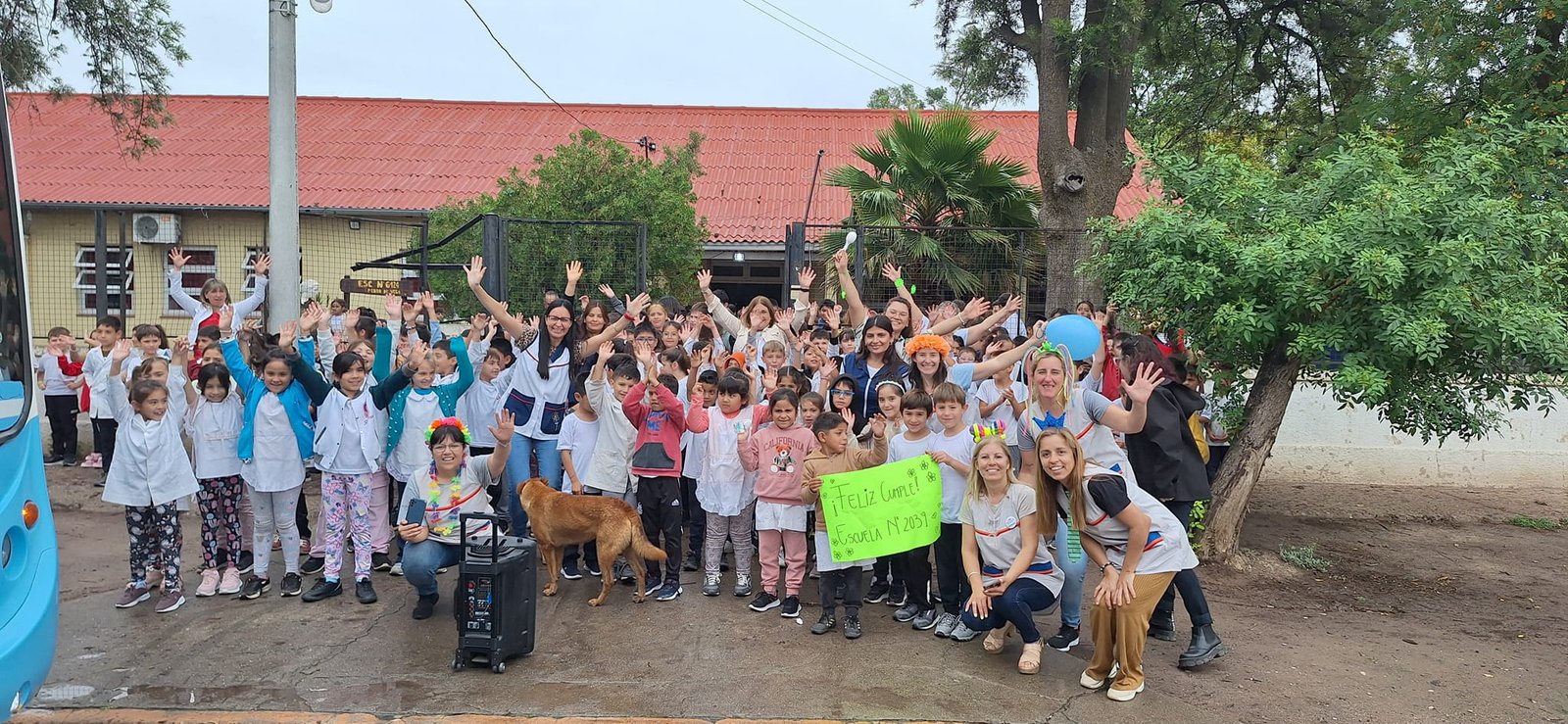 Lee más sobre el artículo La Escuela Especial 2039 celebró el dia de su cumpleaños visitando escuelas