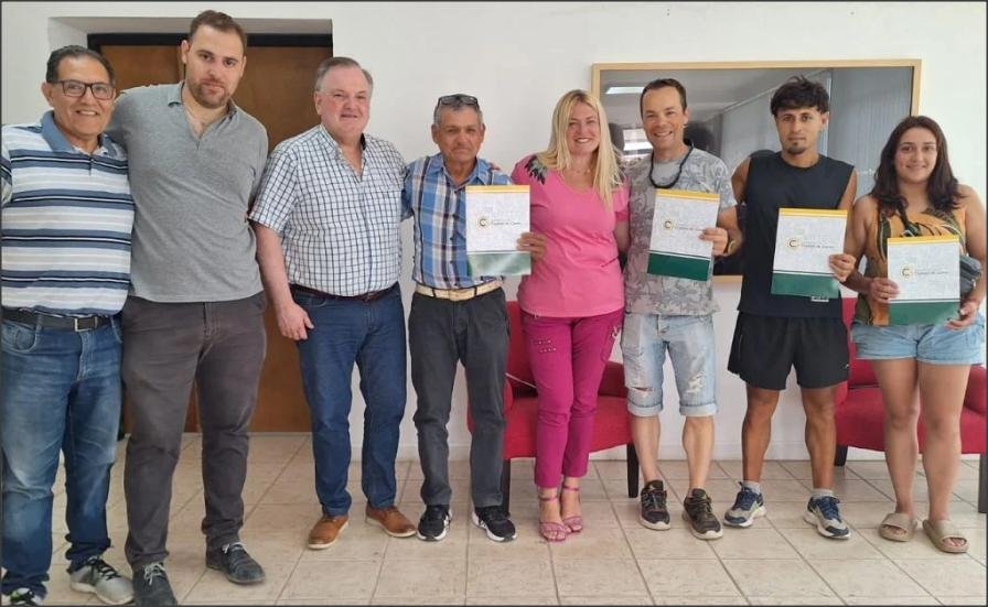 En este momento estás viendo Segunda entrega del programa “Banco Solidario” a emprendedores ceresinos