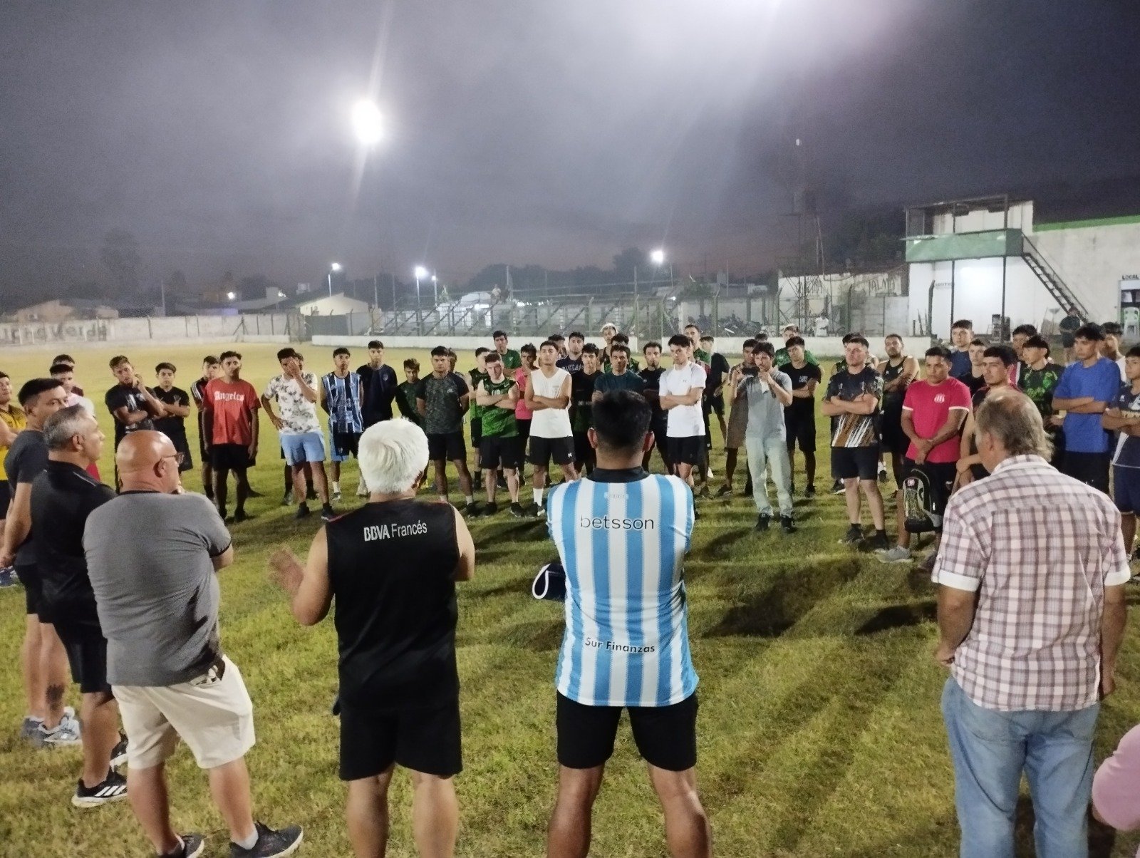 En este momento estás viendo ¿Quienes llegaron y quienes se fueron en cada club de la Liga Ceresina?