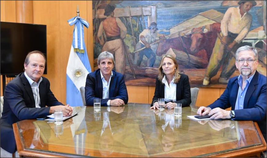 En este momento estás viendo Malestar de la Casa Rosada con el ENRE: finalmente, no se realizarán los aumentos de luz anunciados para febrero