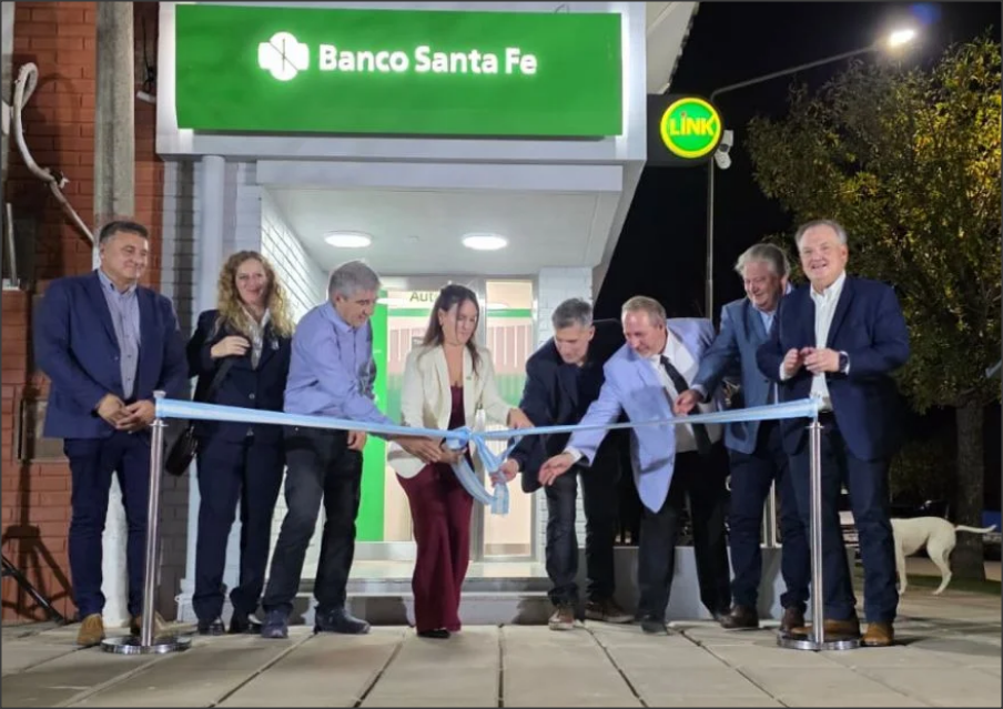 En este momento estás viendo Ambrosetti fue sede de múltiples inauguraciones, entrega de aportes y firma de convenios por $1.300 millones