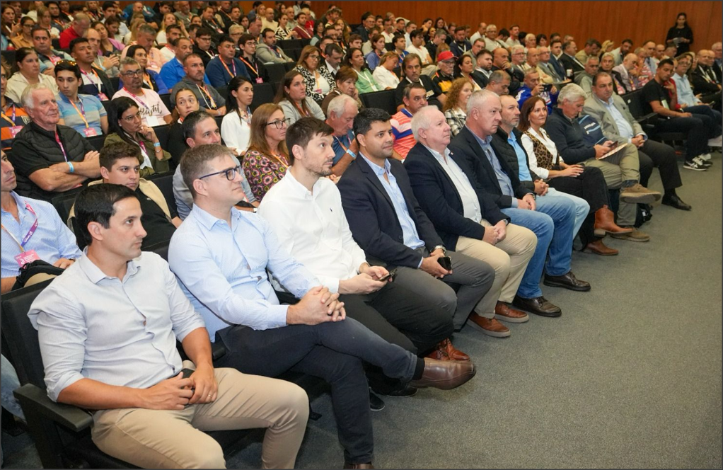 En este momento estás viendo Comenzò el Congreso de dirigentes deportivos de la provincia