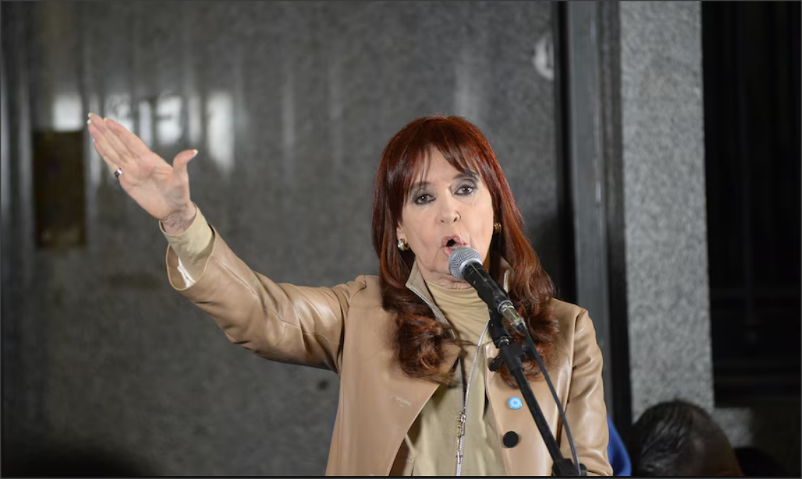 En este momento estás viendo Cristina Fernández de Kirchner irá a prisión: la Corte dejó firme la condena en la causa Vialidad