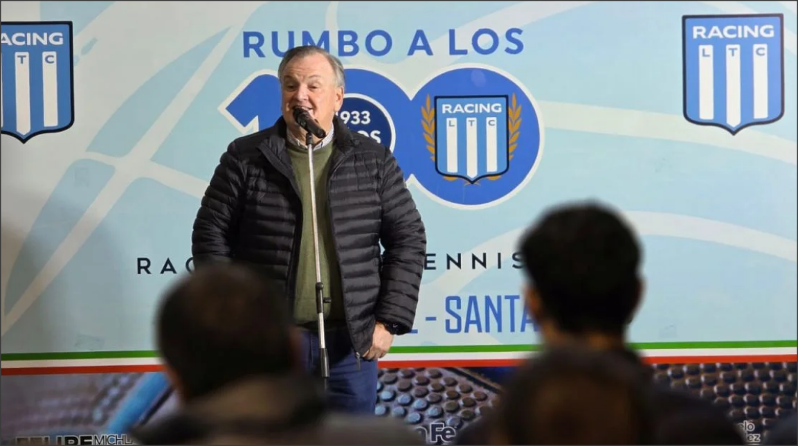En este momento estás viendo El senador Felipe Michlig acercó aportes y equipamientos al Club Racing LTC de la ciudad de San Cristóbal