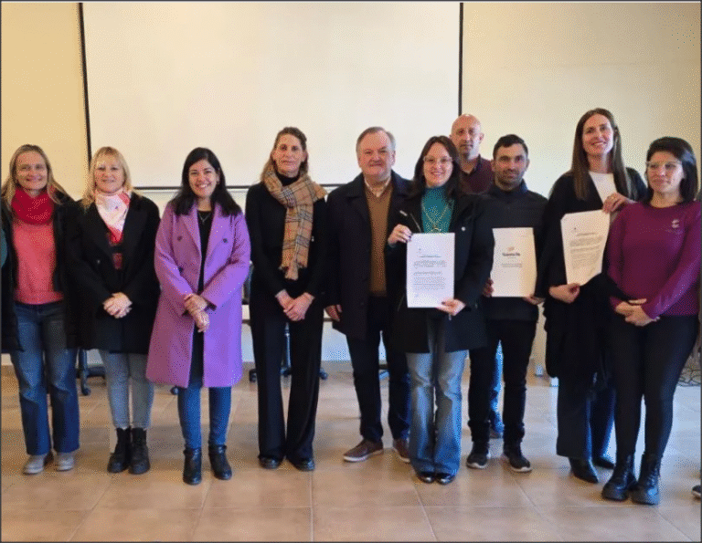 Entrega de aportes del Programa Brigadier, convenios del Banco Solidario y nuevos cursos de formación