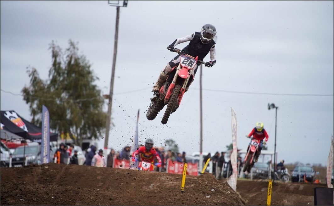 En este momento estás viendo Motocross: Otro excelente fin de semana de los «Uberti» en Laboulaye