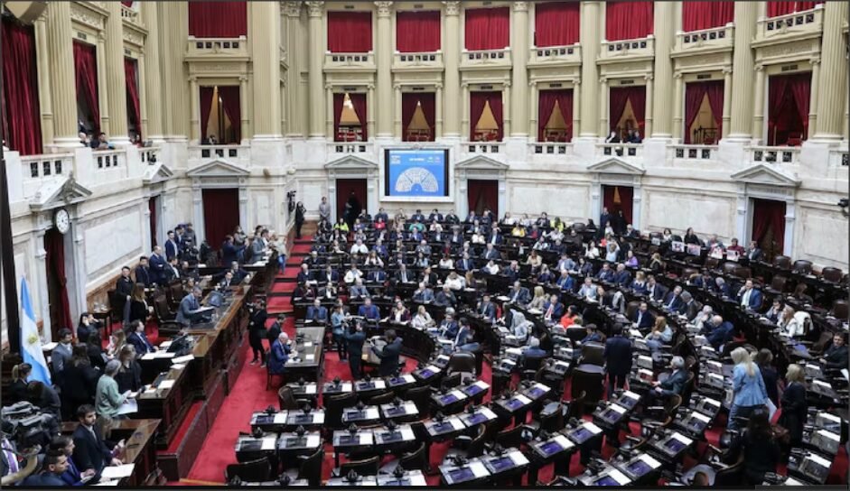 En este momento estás viendo El Gobierno quedó golpeado por la sesión en Diputados: qué pasará con los decretos rechazados y cuáles serán los próximos pasos de campaña