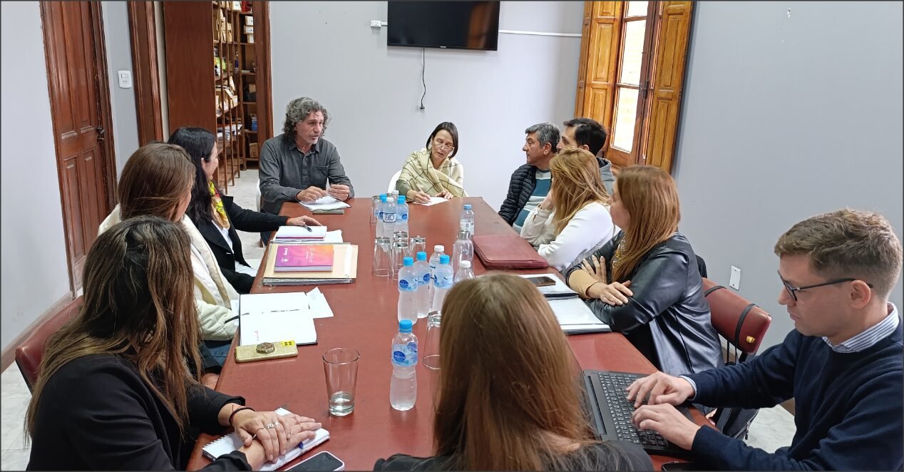 En este momento estás viendo El Concejo municipal se reunió con autoridades del Hospital Ceres