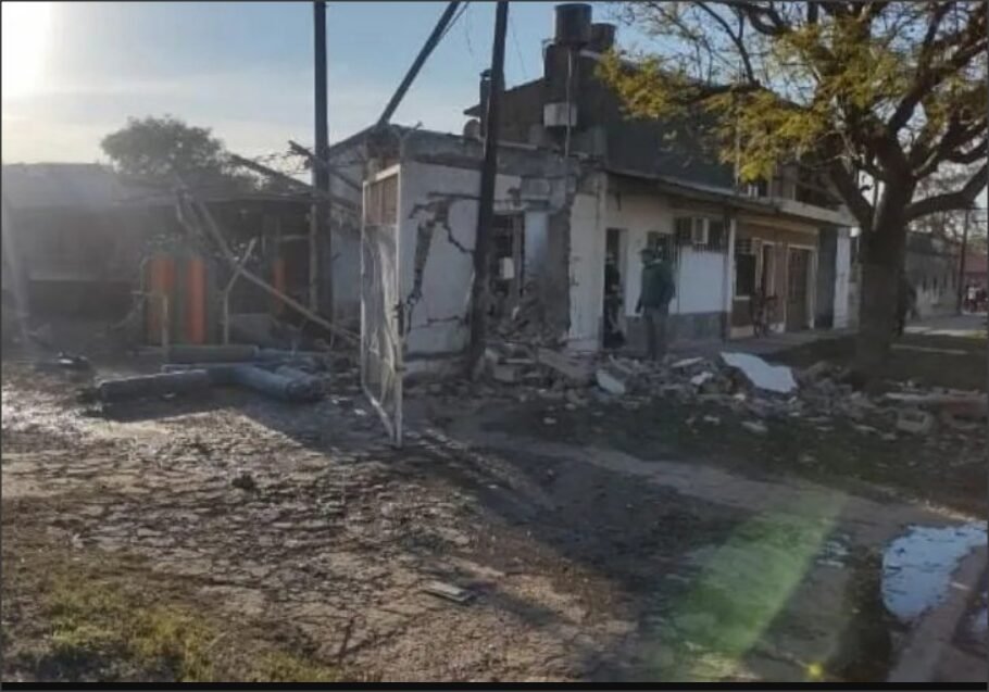 En este momento estás viendo Tostado: Explotó un tubo de oxigeno, y dejó dos heridos graves