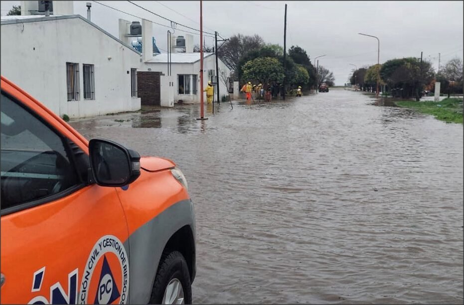 En este momento estás viendo Provincia asiste a las localidades más afectadas por las precipitaciones