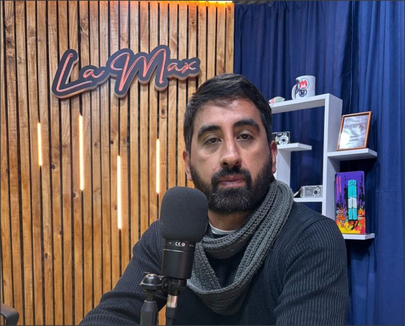 En este momento estás viendo Sebastian Vazquez: «Los maestros venimos perdiendo salario hace rato»