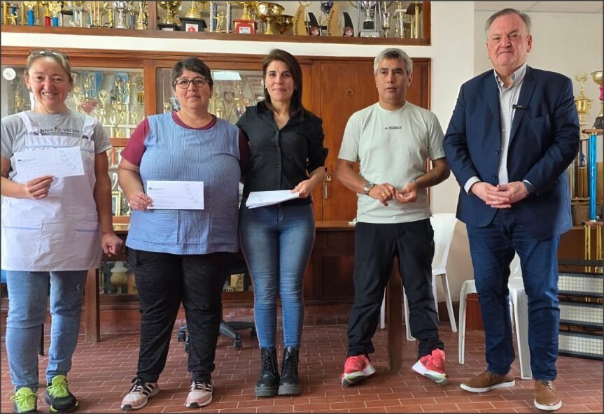 En este momento estás viendo Michlig entregó aportes en Hersilia y anunció la puesta en valor del hospital por más $1.520 millones